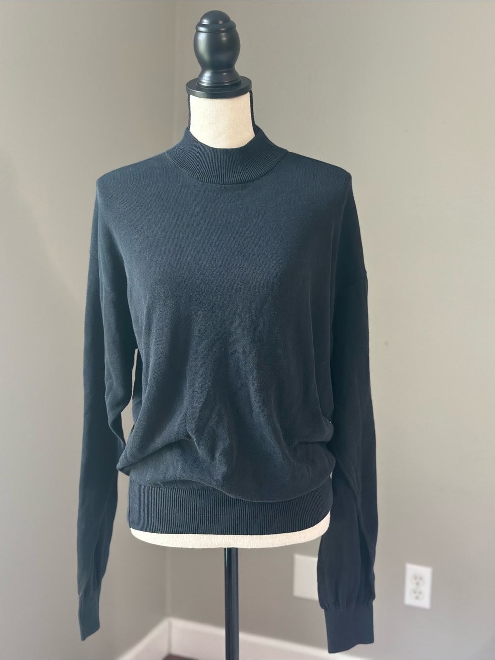 Baracuta Trendy Mock Neck Black Silk Cotton Blend Old Money Sweater